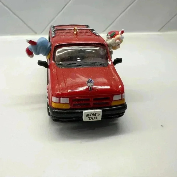 VINTAGE!! Enesco "Mom's Taxi" Christmas Ornament Red Car 1990 Holiday Decor - Picture 10 of 10